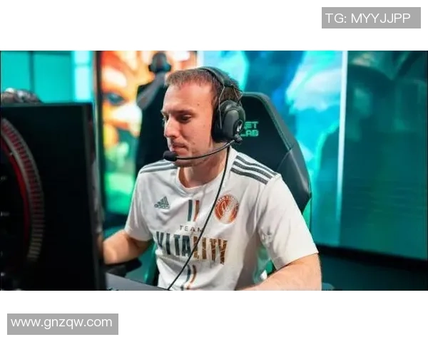 Perkz直播透露明年或重返LEC赛区引发粉丝热议与期待 Perkz直播透露明年或重返LEC赛区引发粉丝热议与期待